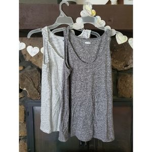 NWT 2 Old Navy tanks